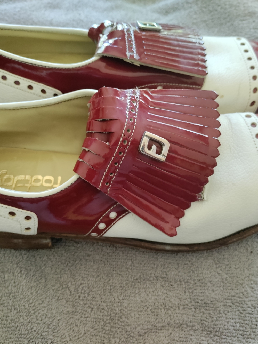 Golfing Vintage Footjoy Two-Tone Red and White Women's 9.5 Fringe Shoes - Picture 3 of 4